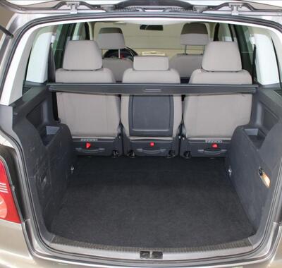 Volkswagen Touran 17