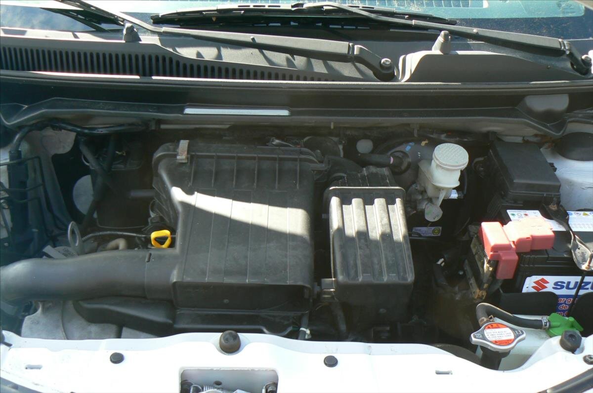 Suzuki Alto Hatchback 996,0 50 kw