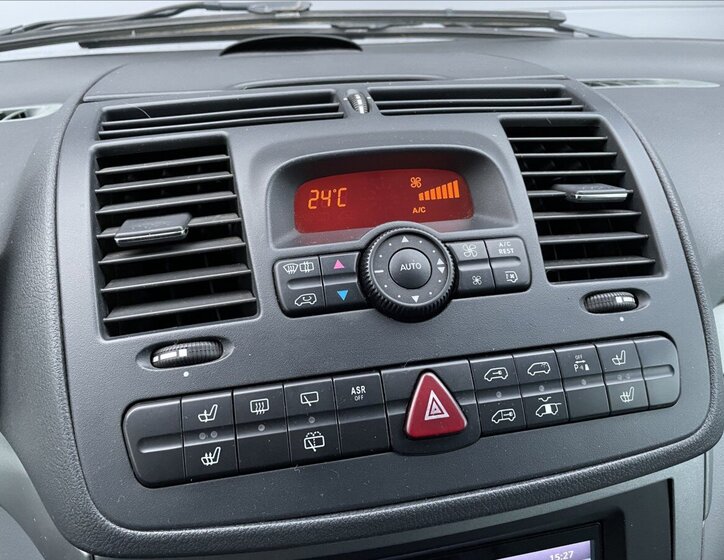 Mercedes-Benz Viano 13