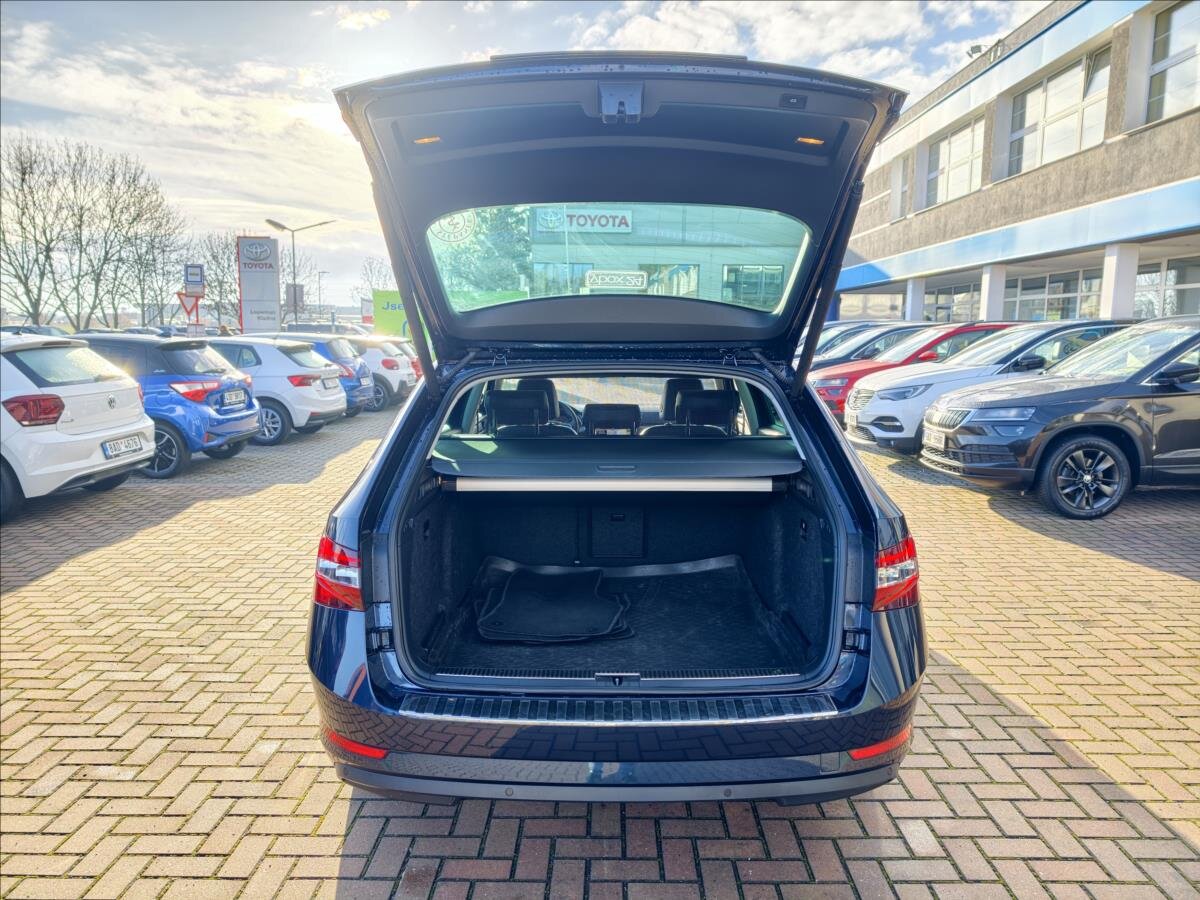 Škoda Superb Kombi 2,0 l 140 kw