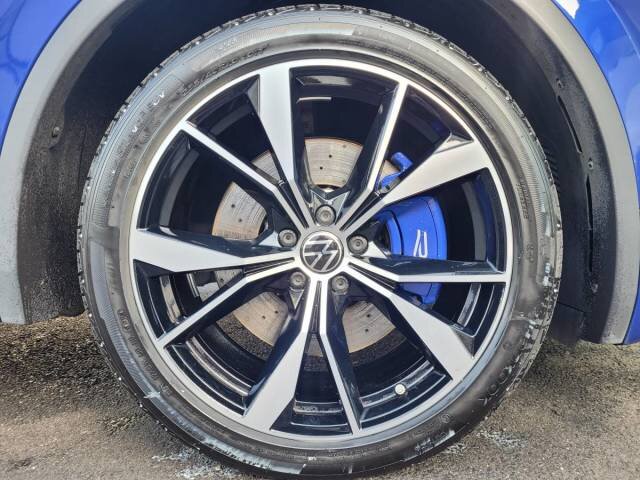 Volkswagen Tiguan SUV 2,0 l 235 kw