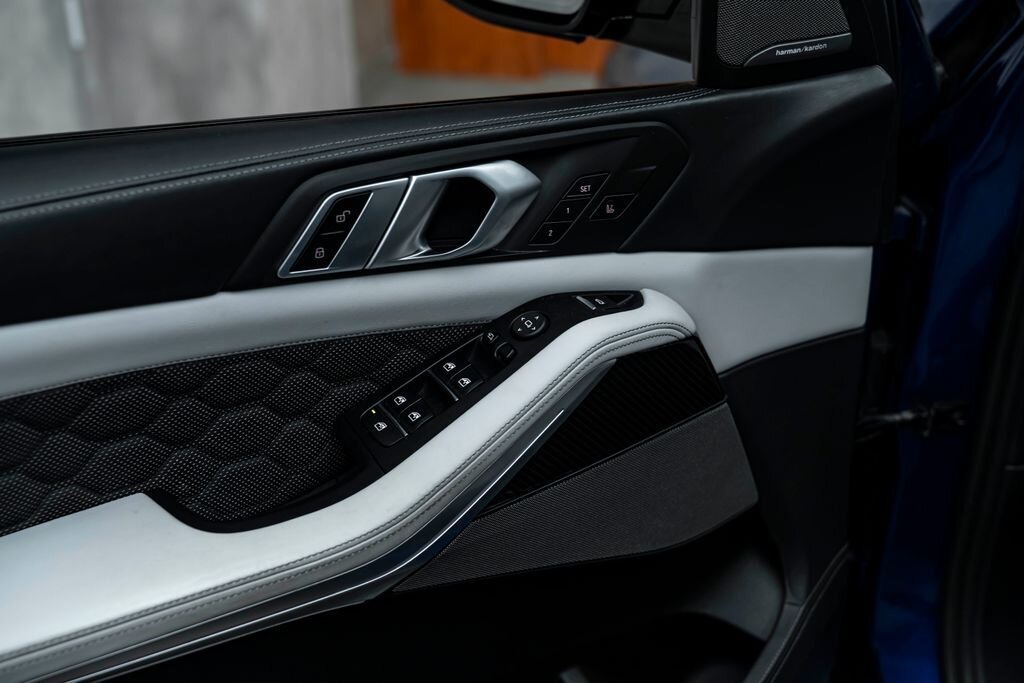 BMW X5 SUV / Terénní 4,4 l 460 kw