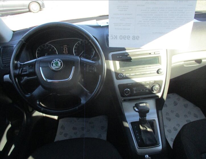 Škoda Octavia Sedan / Limuzína 2,0 l 103 kw