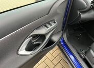 Toyota Yaris Cross 12