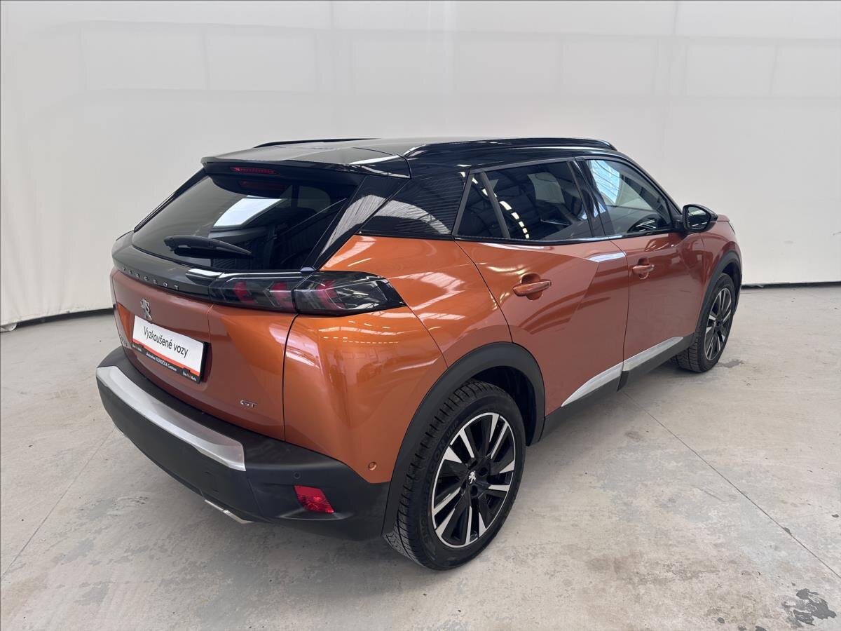 Peugeot 2008 SUV 1,2 l 114 kw