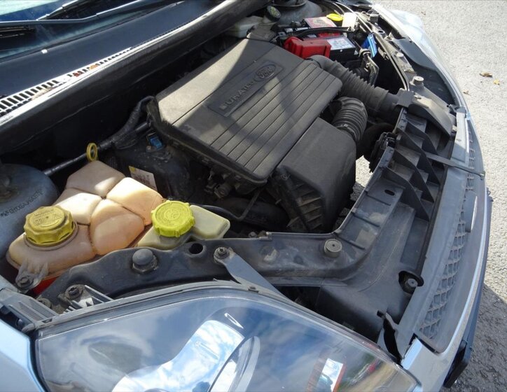 Ford Fiesta Hatchback 1,3 l 51 kw