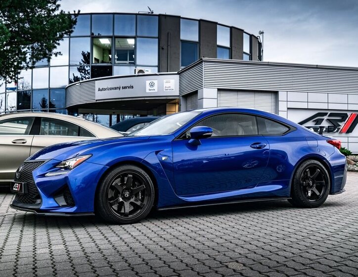 Lexus RC F Kupé 5,0 l 351 kw