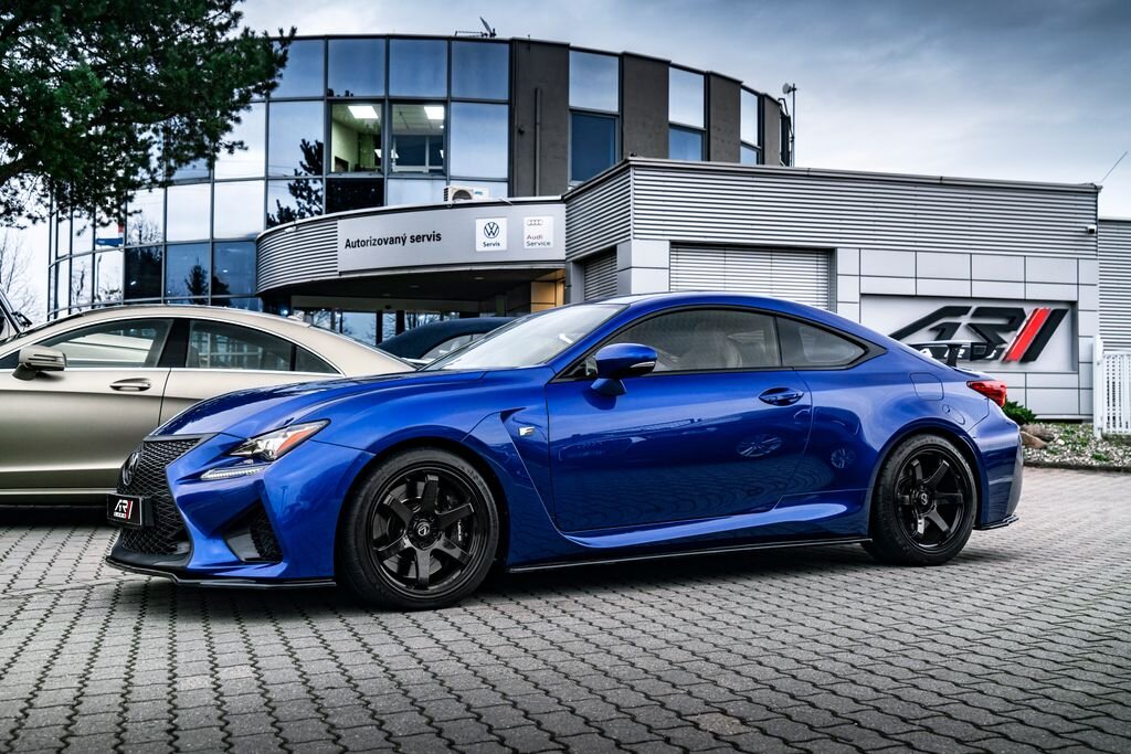 Lexus RC F Kupé 5,0 l 351 kw