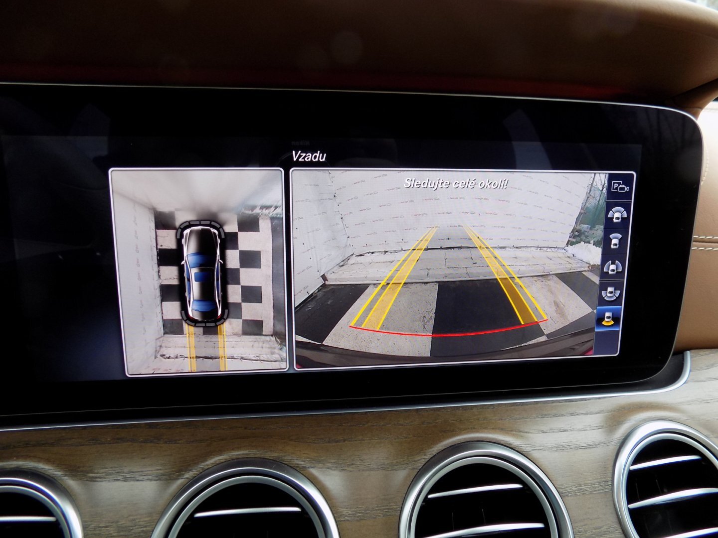 Mercedes-Benz Třídy E Sedan 2,0 l 143 kw