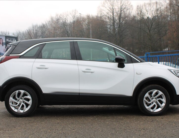 Opel Crossland X SUV 1,2 l 81 kw