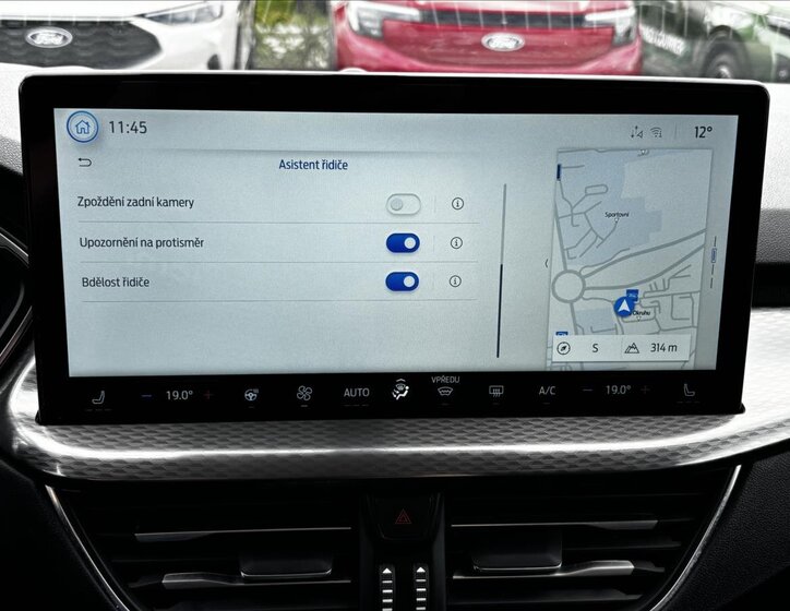 Ford Kuga SUV / Terénní 1,5 l 137 kw