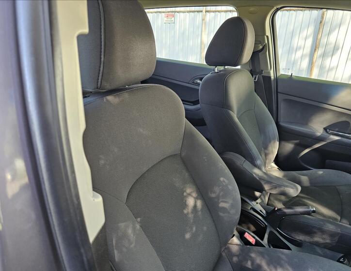 Chevrolet Orlando 26