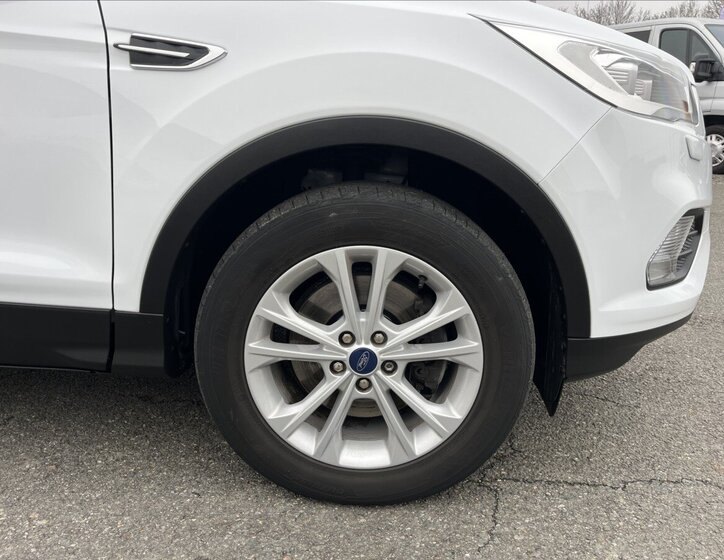 Ford Kuga Kombi 2,0 l 132 kw