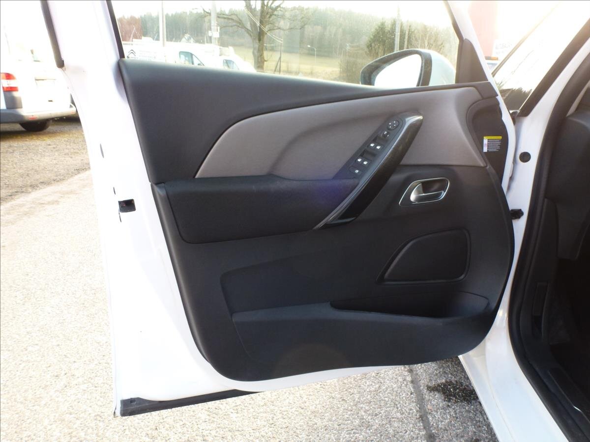 Citroën Grand C4 Picasso Kombi 2,0 l 110 kw