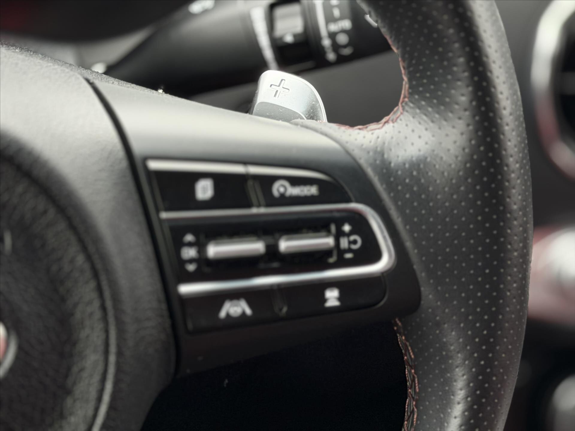 KIA Stinger Hatchback 3,3 l 269 kw