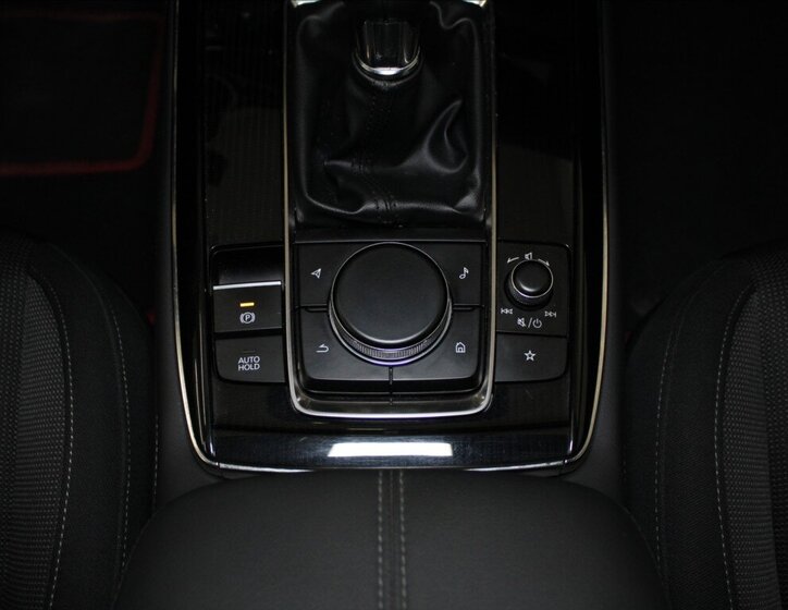 Mazda CX-30 SUV / Terénní 2,0 l 137 kw