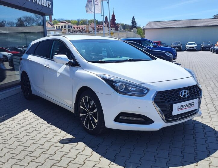 Hyundai i40 Kombi 1,6 l 100 kw