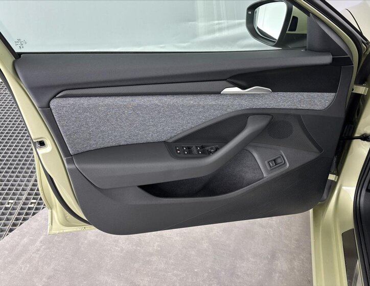 Škoda Superb Kombi 2,0 l 110 kw