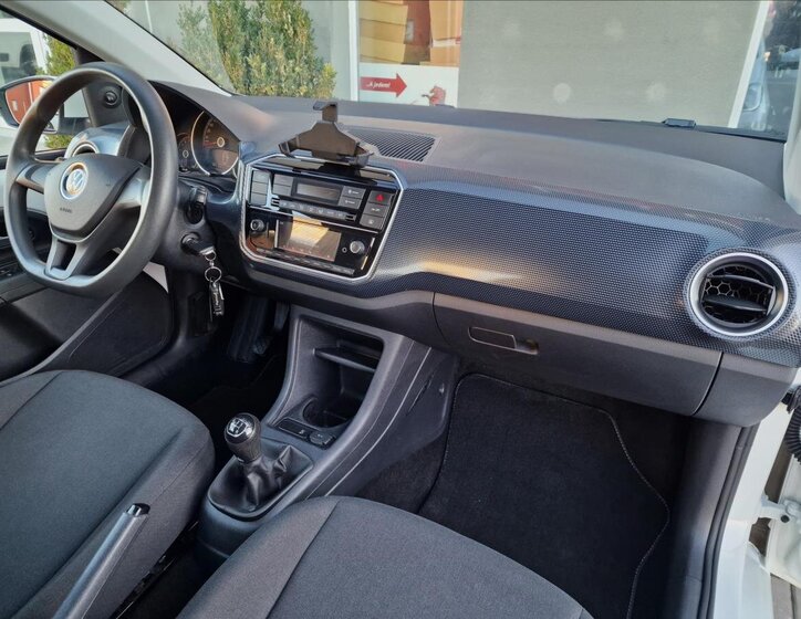 Volkswagen up! 13