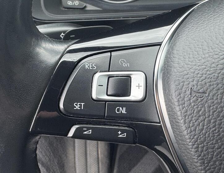 Volkswagen Multivan 21