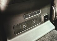 Land Rover Range Rover Velar SUV 2,0 l 150 kw