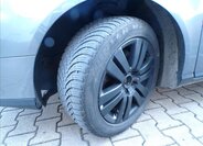 Volkswagen Passat Sedan / Limuzína 2,0 l 103 kw