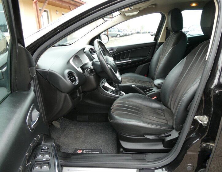 Lancia Delta Hatchback 1,4 l 88 kw