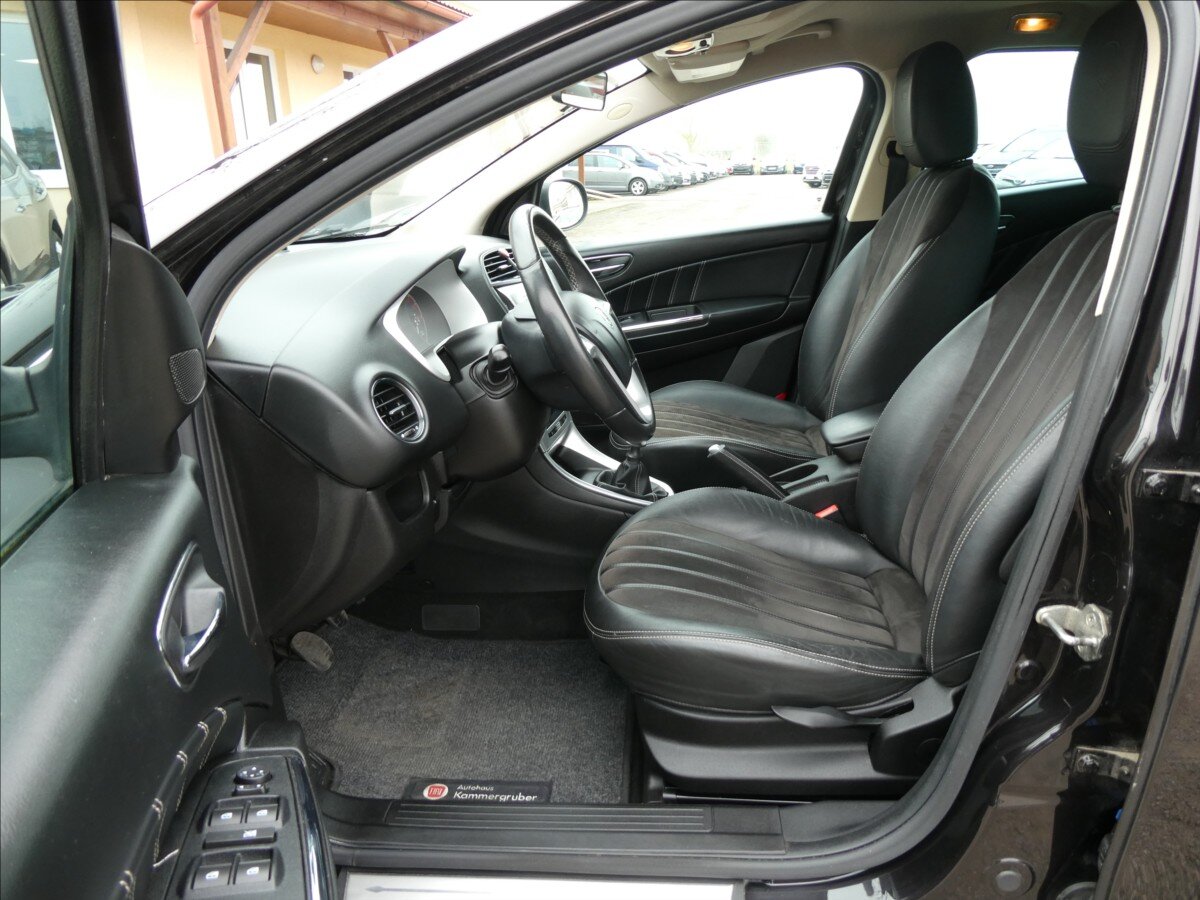 Lancia Delta Hatchback 1,4 l 88 kw