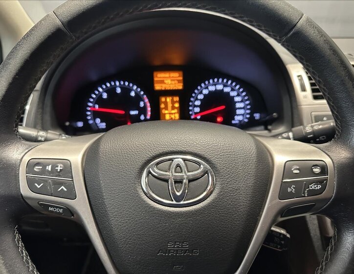 Toyota Avensis Kombi 2,0 l 91 kw