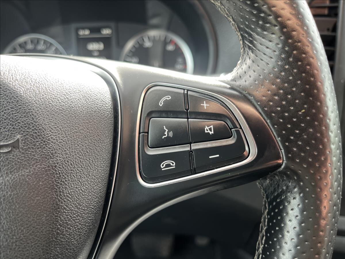 Mercedes-Benz Vito MPV 2,1 l 140 kw