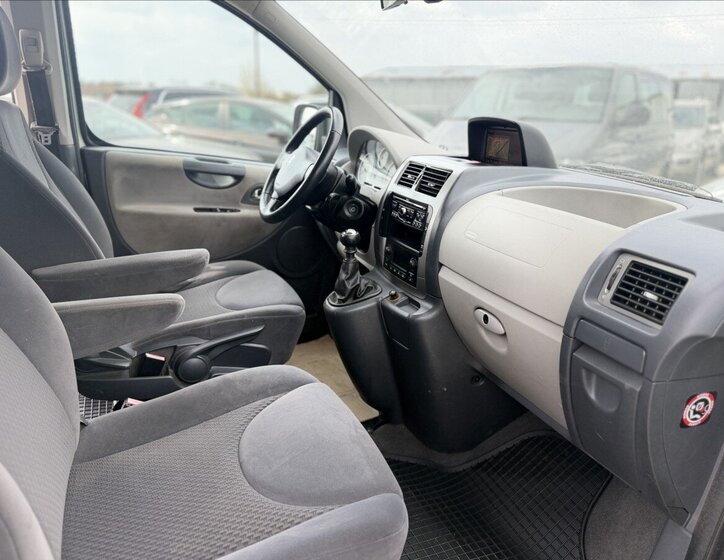 Peugeot Expert MPV 2,0 l 120 kw