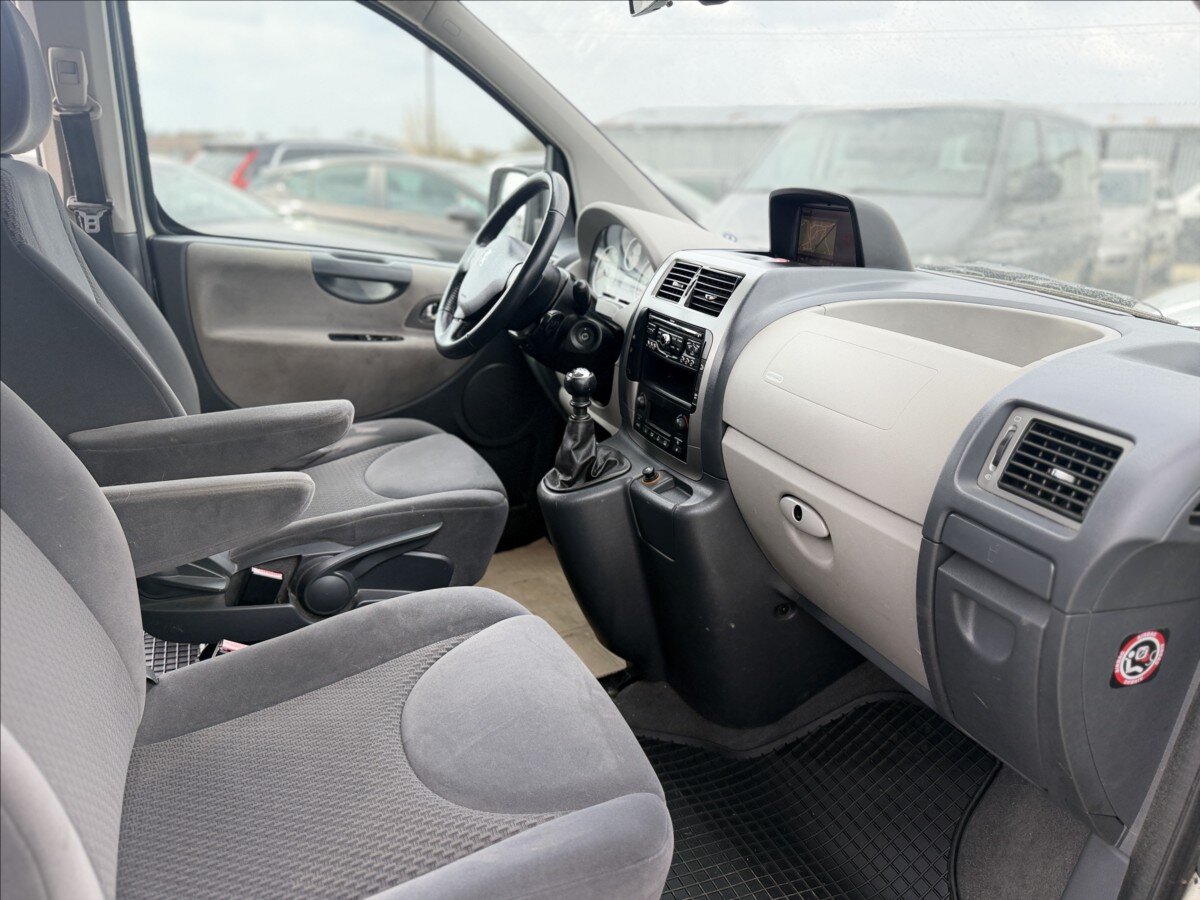 Peugeot Expert MPV 2,0 l 120 kw