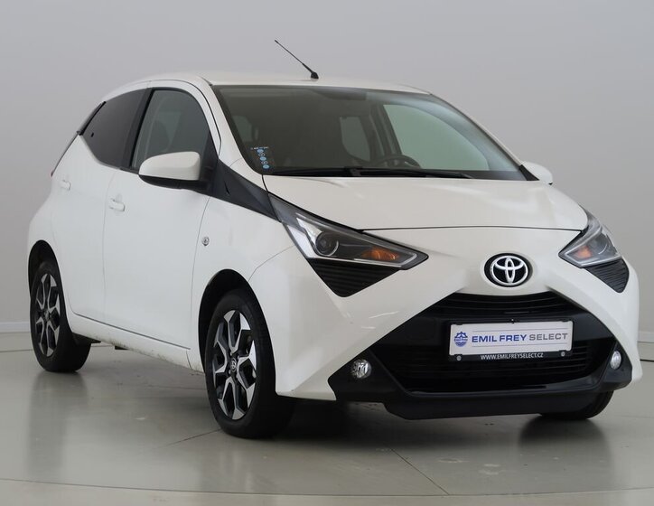 Toyota Aygo Hatchback 998,0 53 kw