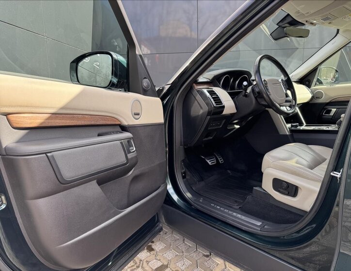 Land Rover Discovery SUV 3,0 l 190 kw