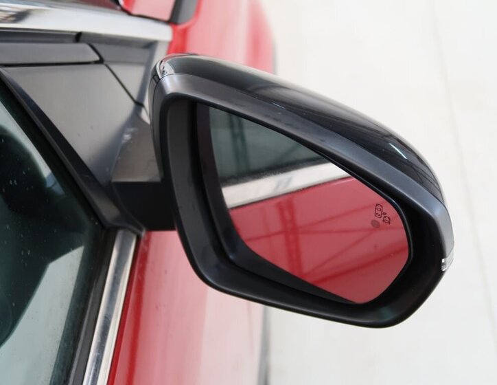 Peugeot 3008 SUV 2,0 l 110 kw