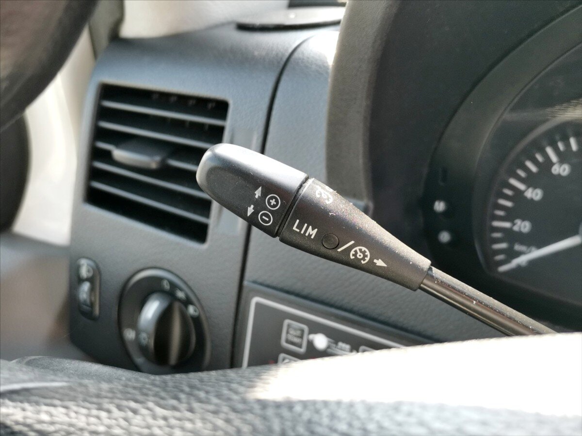 Mercedes-Benz Ostatní Ostatní 2,1 l 120 kw