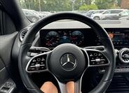 Mercedes-Benz GLA 11