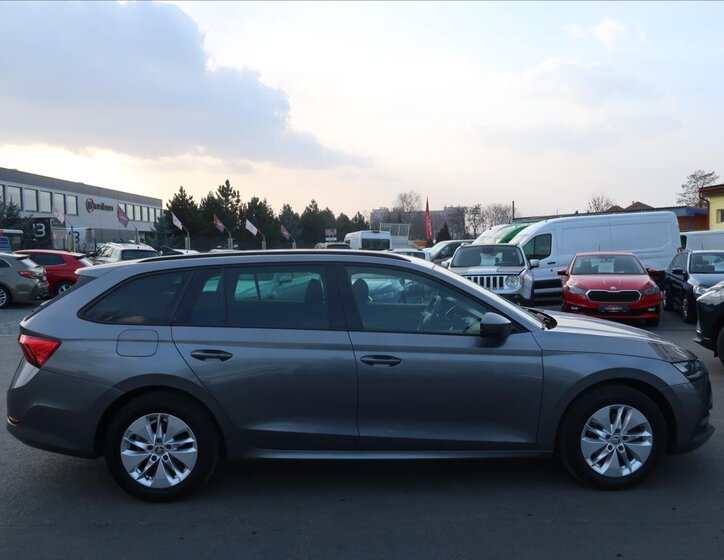 Škoda Octavia Kombi 2,0 l 85 kw