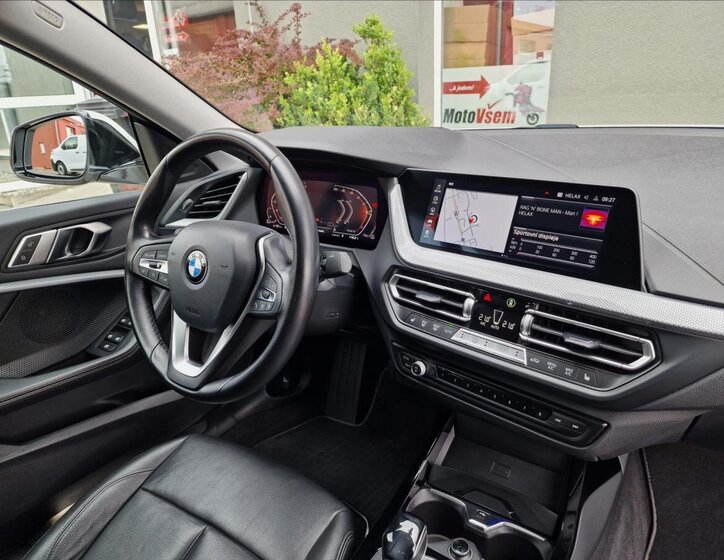 BMW Řada 2 Sedan / Limuzína 2,0 l 110 kw