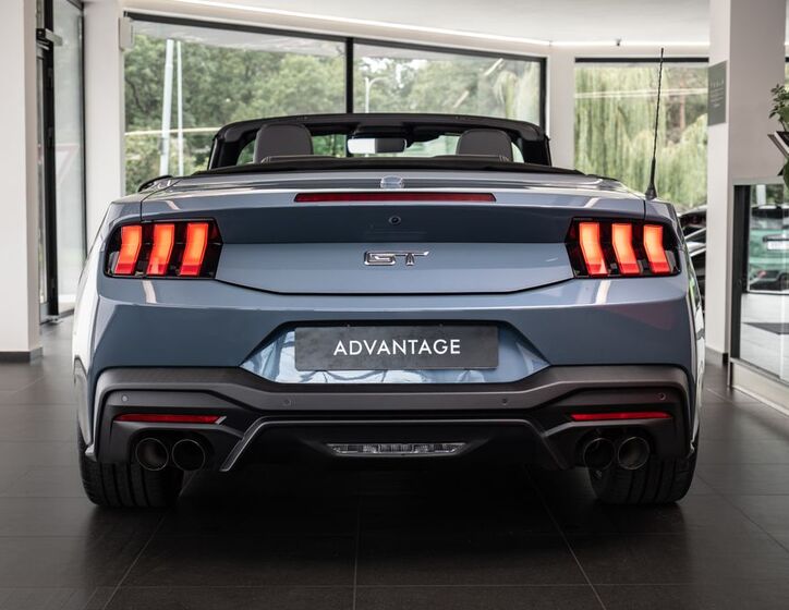 Ford Mustang 3