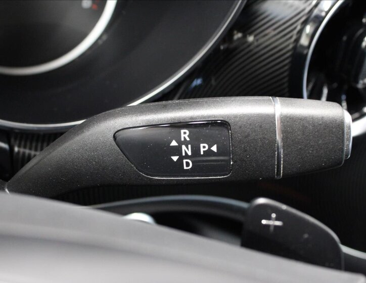 Mercedes-Benz Třídy V Kombi 2,0 l 120 kw