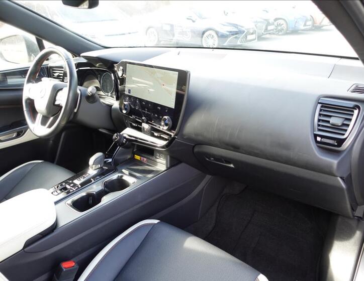 Lexus NX 350h 41