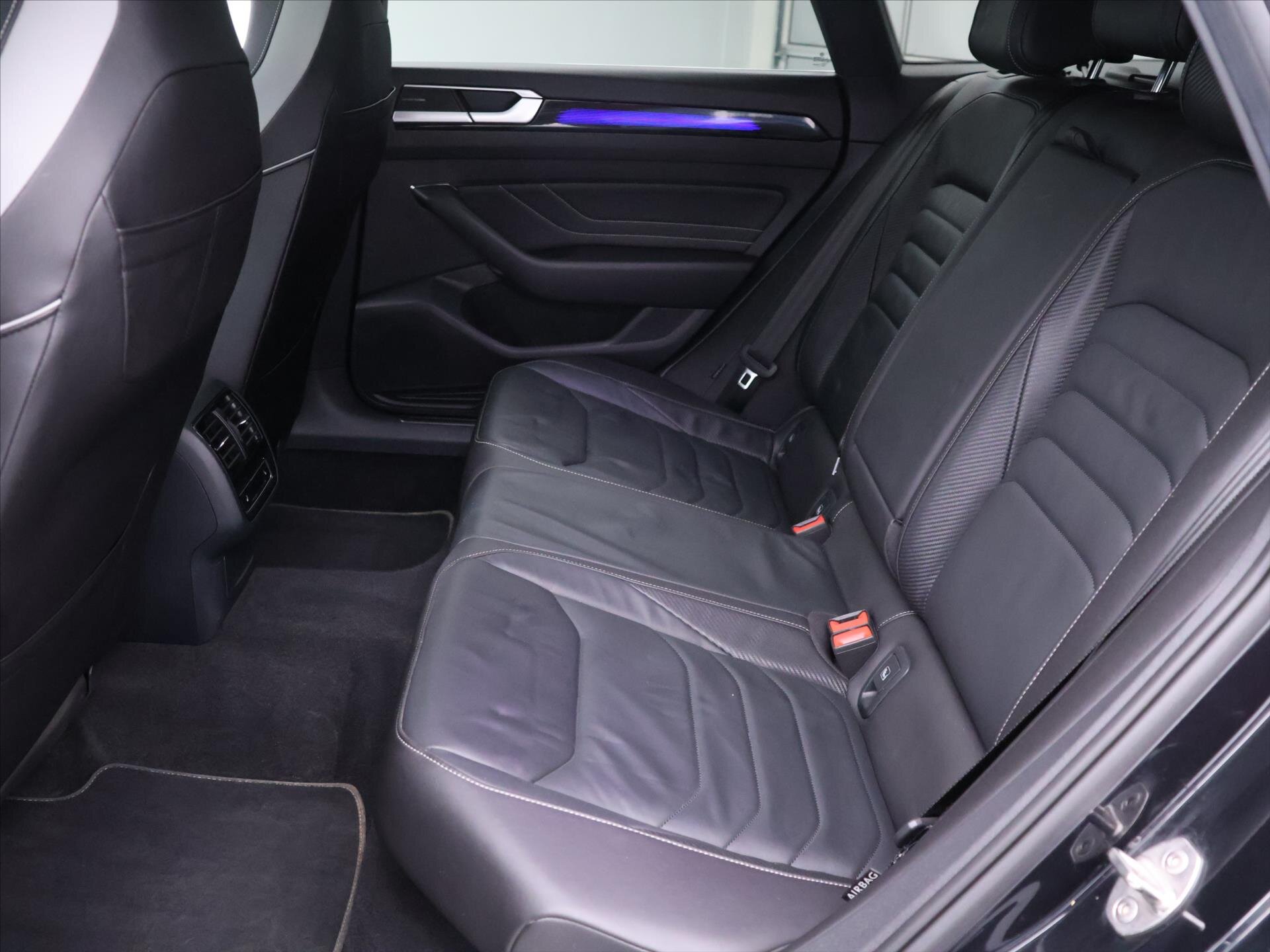 Volkswagen Arteon Kombi 2,0 l 147 kw