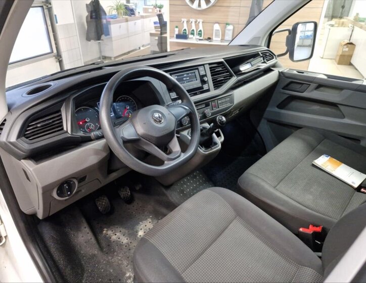 Volkswagen Transporter Valník 2,0 l 66 kw