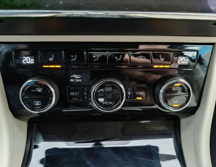 Škoda Superb Liftback 2,0 l 140 kw