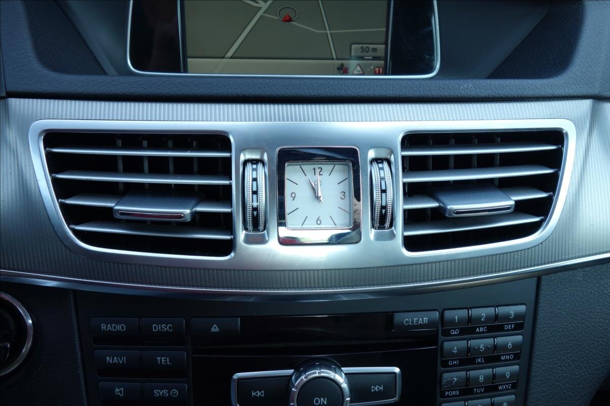 Mercedes-Benz Třídy E Sedan / Limuzína 2,1 l 125 kw