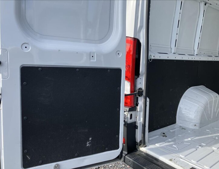 Peugeot Boxer Skříň 2,2 l 121 kw