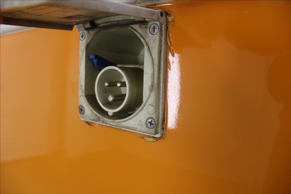 Volkswagen Transporter Kombi 1,3 l 37 kw