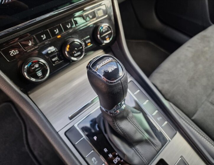 Škoda Superb Kombi 2,0 l 147 kw