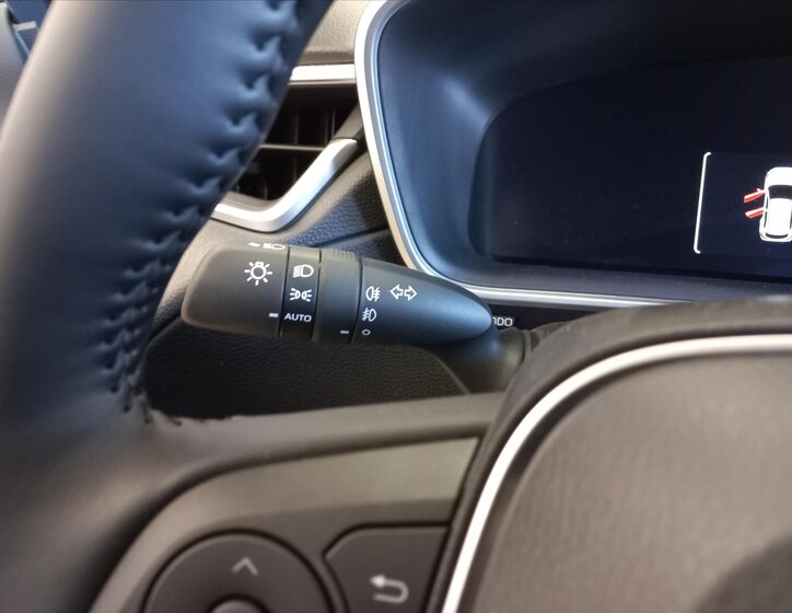 Toyota Corolla Cross CUV 2,0 l 112 kw